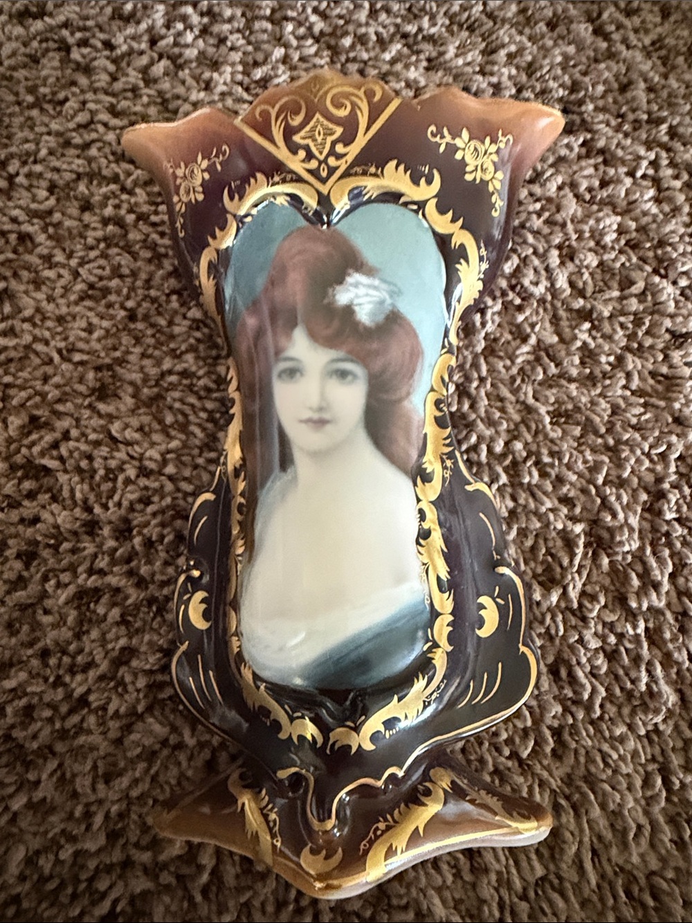 Vintage-Style Women Hair Portrait Decorative vase - Brown & Gold. 9 inches tall
